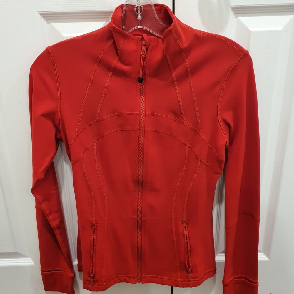 Lululemon Size 6 Women’s Zip Up
